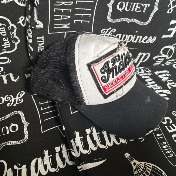 Weekend cap - Picture 3 of 3